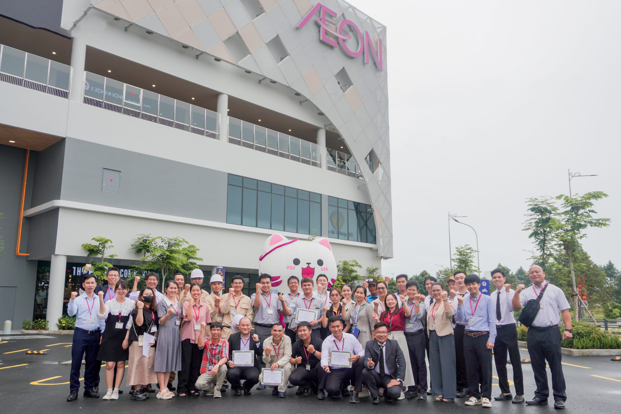 khai truong aeon tan an 